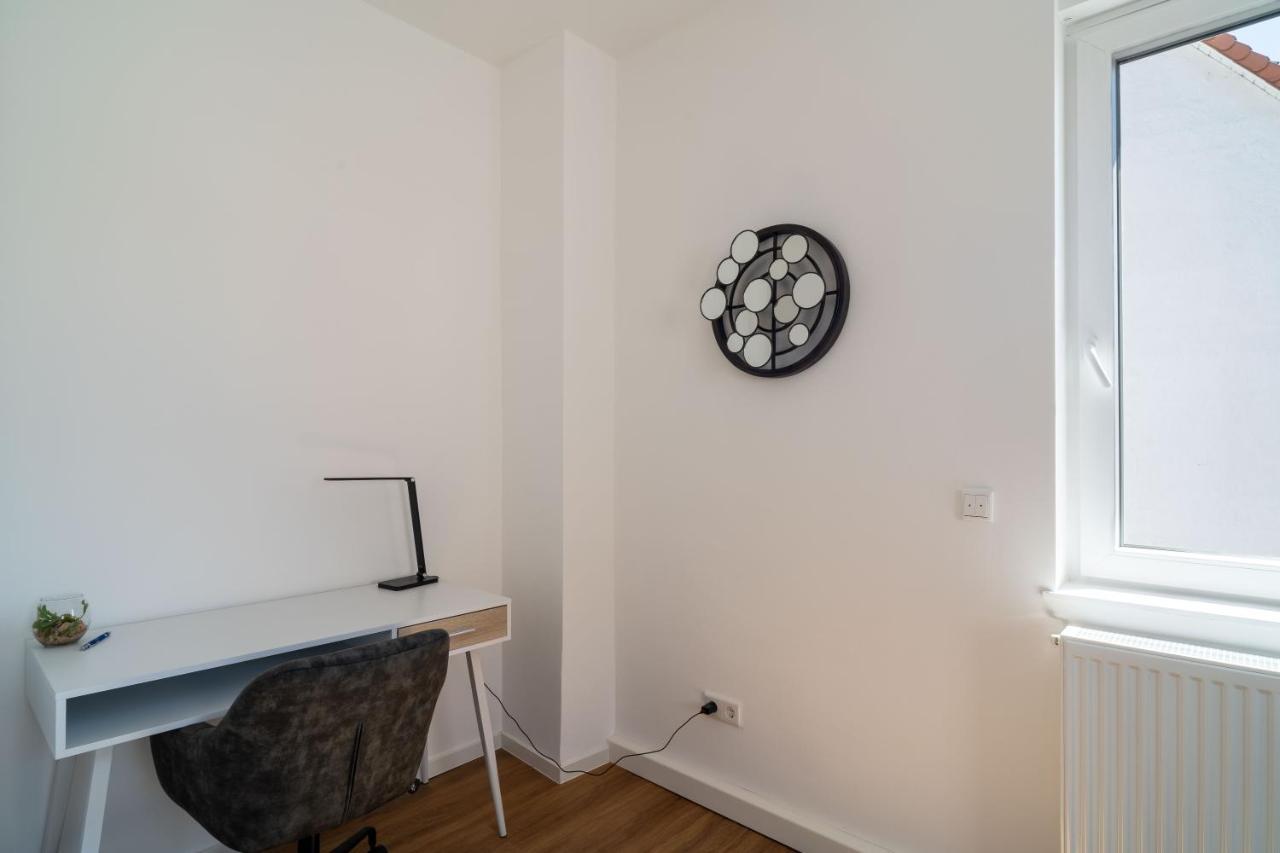 Appartement Lit Living - Luxury House - Box Spring - Parking - Exclusive Kitchen *