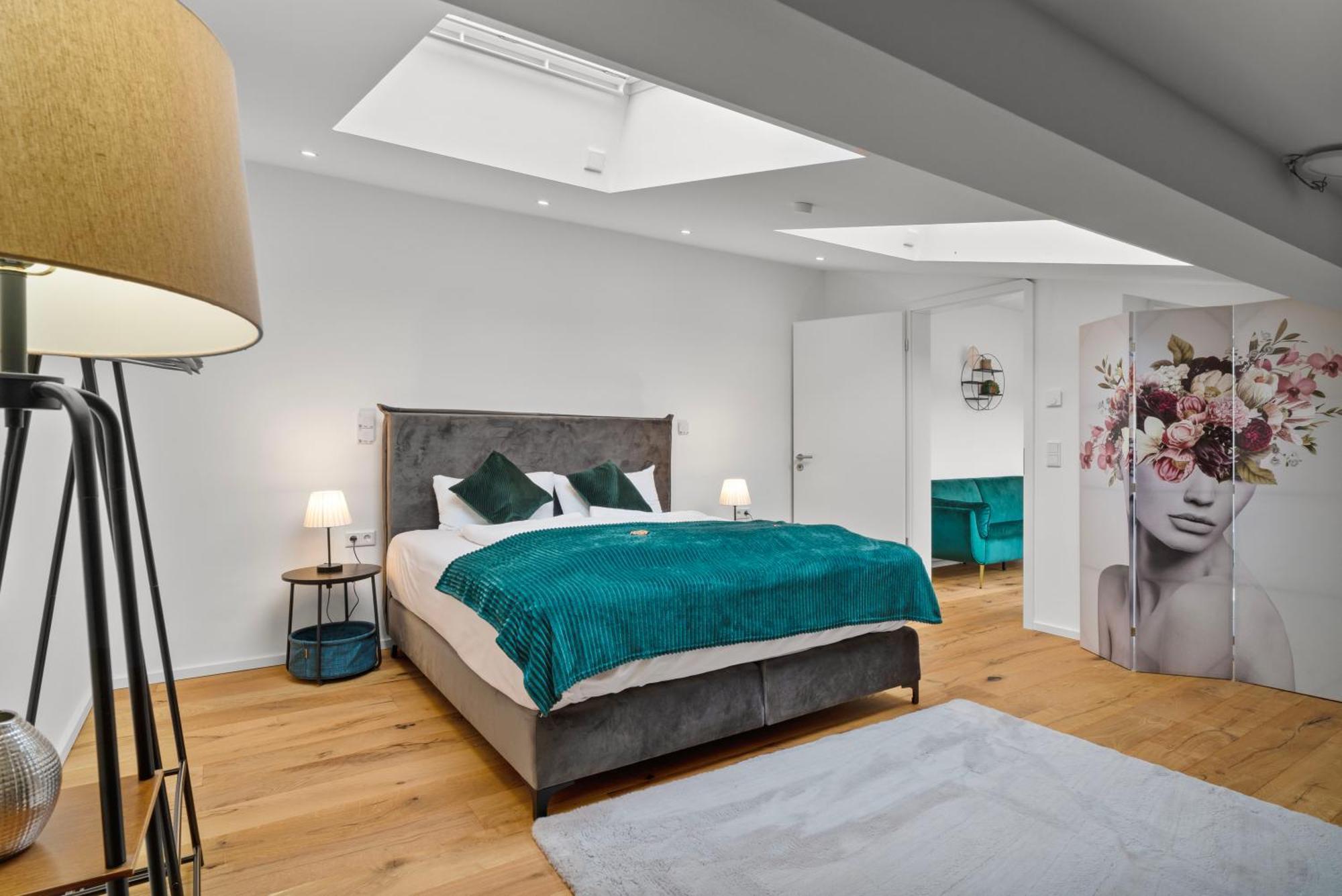 Appartement Lit Living - Luxury House - Box Spring - Parking - Exclusive Kitchen