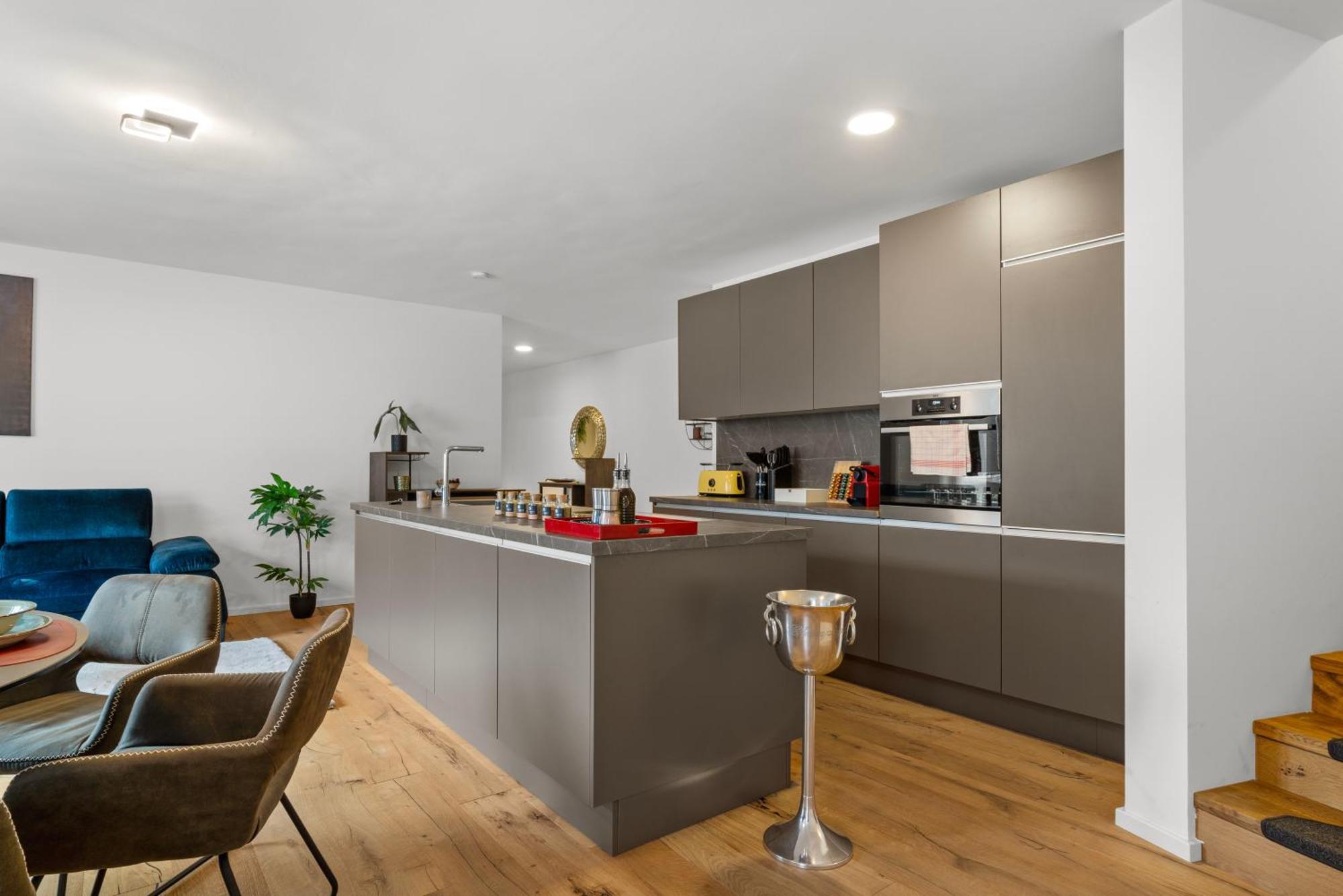 Lit Living - Luxury House - Box Spring - Parking - Exclusive Kitchen Hemsbach