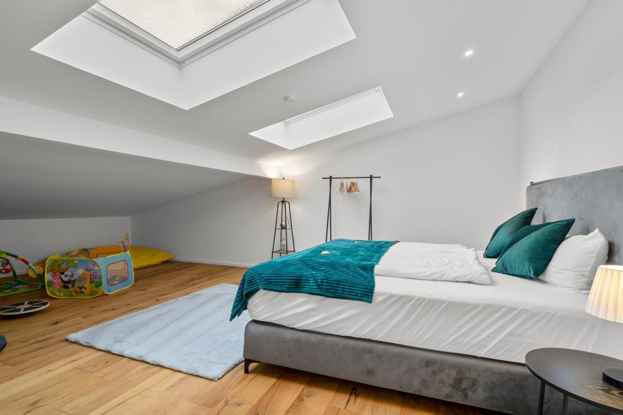 Lit Living - Luxury House - Box Spring - Parking - Exclusive Kitchen Hemsbach