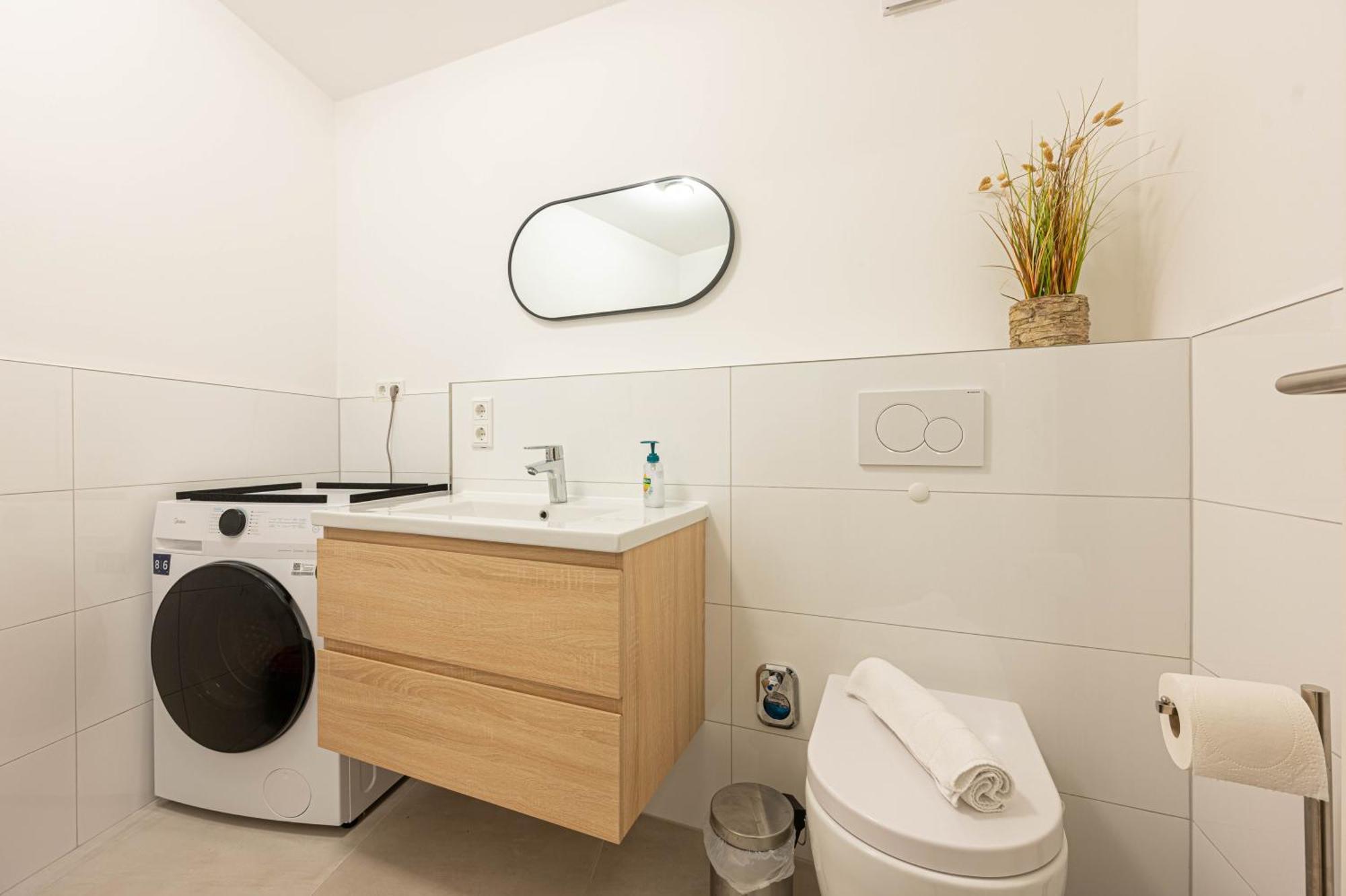 Appartement Lit Living - Luxury House - Box Spring - Parking - Exclusive Kitchen *